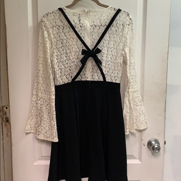 Lace Overall Dress - Picture 2 of 2